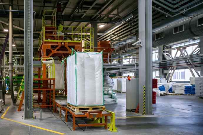 Mastering Bulk Bag Unloading: Challenges and Solutions